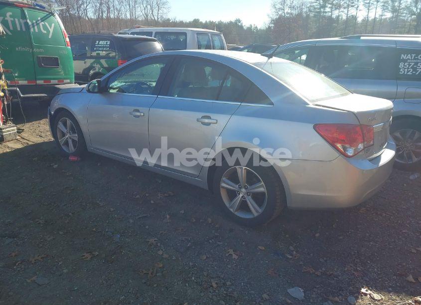 Photo 3 of 2014 Chevrolet Cruze 2LT AUTO (VIN 1G1PE5SB1E7249717)