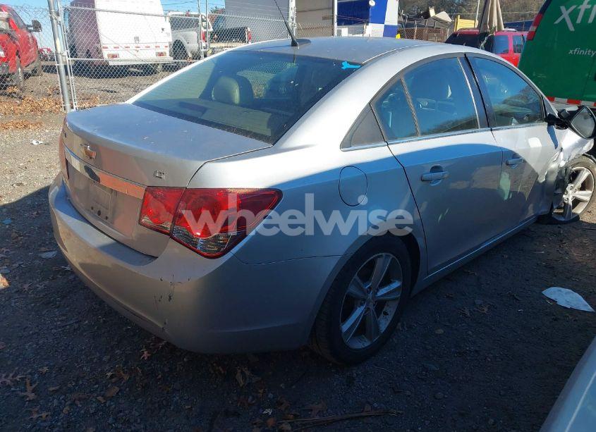 Photo 4 of 2014 Chevrolet Cruze 2LT AUTO (VIN 1G1PE5SB1E7249717)