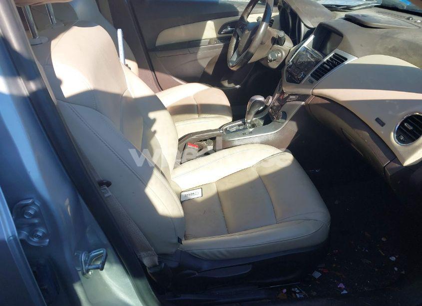 Photo 5 of 2014 Chevrolet Cruze 2LT AUTO (VIN 1G1PE5SB1E7249717)