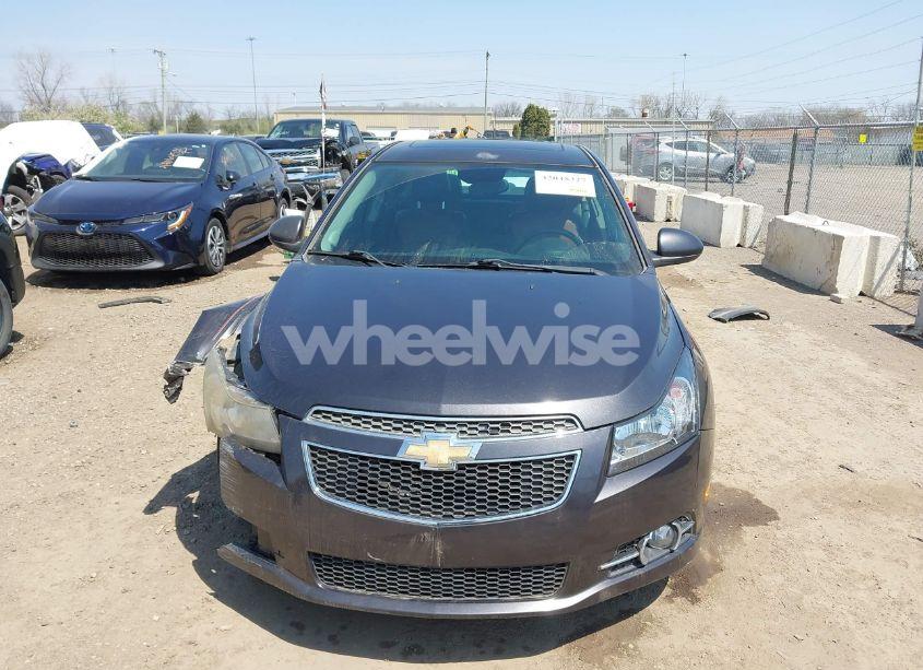 Photo 13 of 2014 Chevrolet Cruze 2LT AUTO (VIN 1G1PE5SB1E7277145)