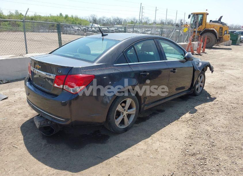 Photo 4 of 2014 Chevrolet Cruze 2LT AUTO (VIN 1G1PE5SB1E7277145)