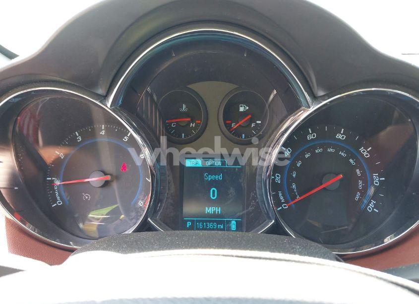 Photo 7 of 2014 Chevrolet Cruze 2LT AUTO (VIN 1G1PE5SB1E7277145)