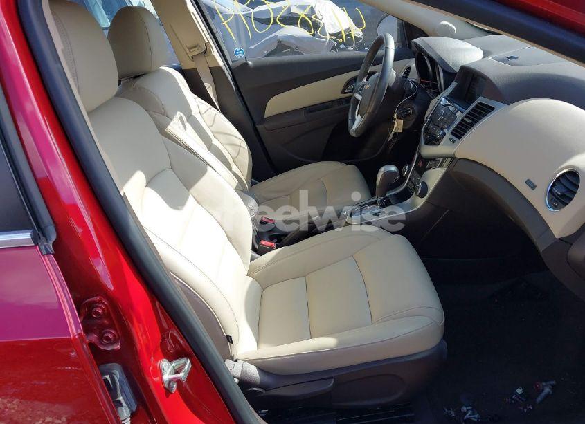 Photo 5 of 2014 Chevrolet Cruze 2LT AUTO (VIN 1G1PE5SB1E7281339)