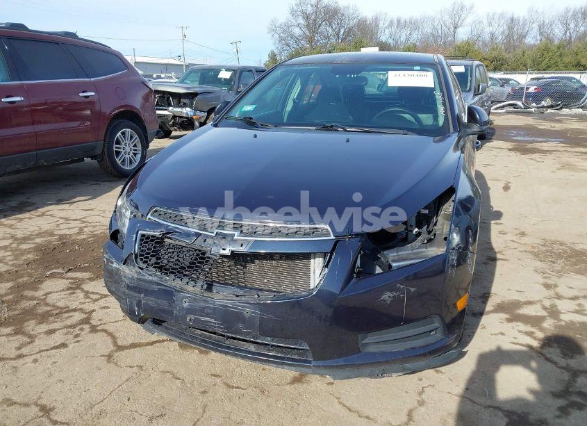 Photo 6 of 2014 Chevrolet Cruze 2LT AUTO (VIN 1G1PE5SB1E7300049)