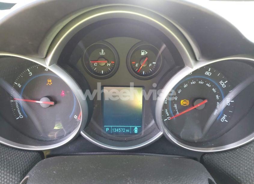 Photo 7 of 2014 Chevrolet Cruze 2LT AUTO (VIN 1G1PE5SB1E7300049)