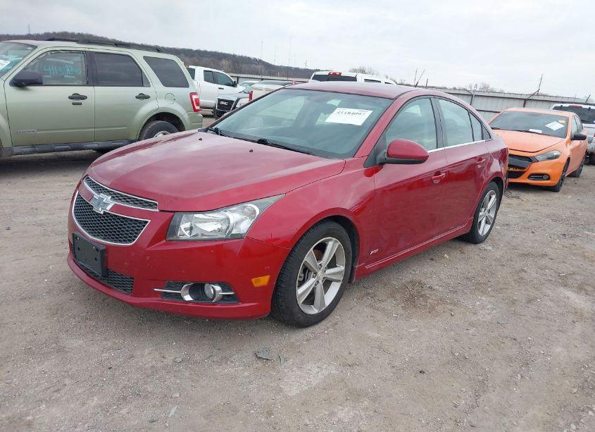 Photo 2 of 2014 Chevrolet Cruze 2LT AUTO (VIN 1G1PE5SB1E7368805)