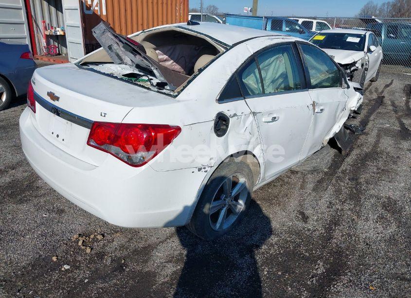 Photo 4 of 2014 Chevrolet Cruze 2LT AUTO (VIN 1G1PE5SB1E7381019)
