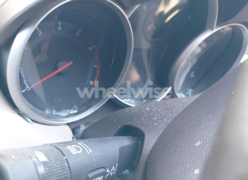 Photo 7 of 2014 Chevrolet Cruze 2LT AUTO (VIN 1G1PE5SB1E7381019)