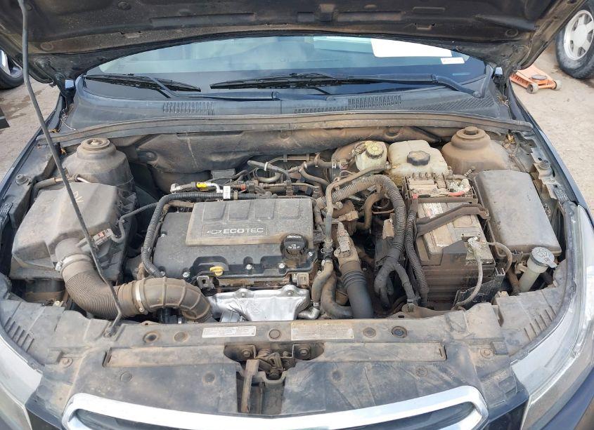 Photo 10 of 2015 Chevrolet Cruze 2LT AUTO (VIN 1G1PE5SB1F7169657)