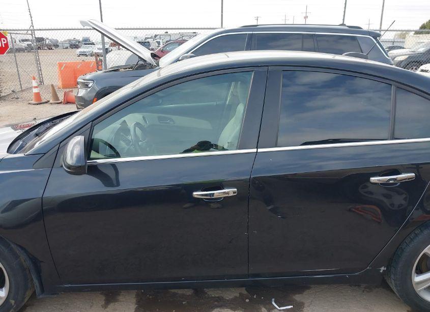 Photo 14 of 2015 Chevrolet Cruze 2LT AUTO (VIN 1G1PE5SB1F7169657)