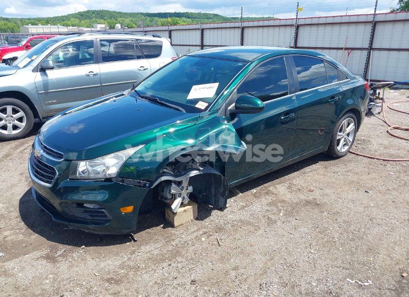 Photo 2 of 2015 Chevrolet Cruze 2LT AUTO (VIN 1G1PE5SB1F7207372)