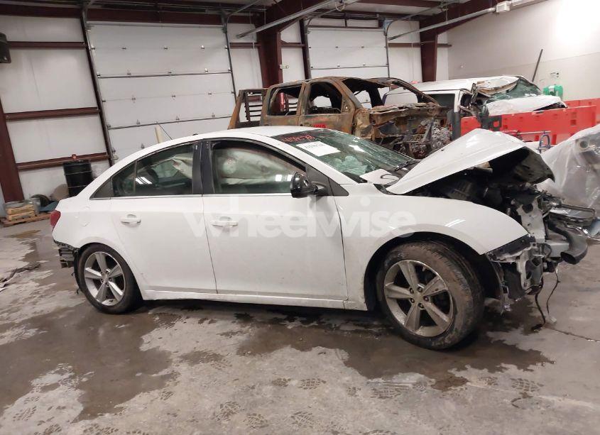 Photo 14 of 2015 Chevrolet Cruze 2LT AUTO (VIN 1G1PE5SB1F7241053)