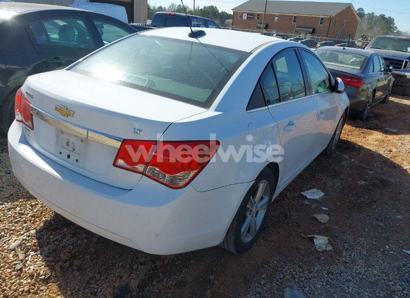 Photo 4 of 2015 Chevrolet Cruze 2LT AUTO (VIN 1G1PE5SB1F7246107)