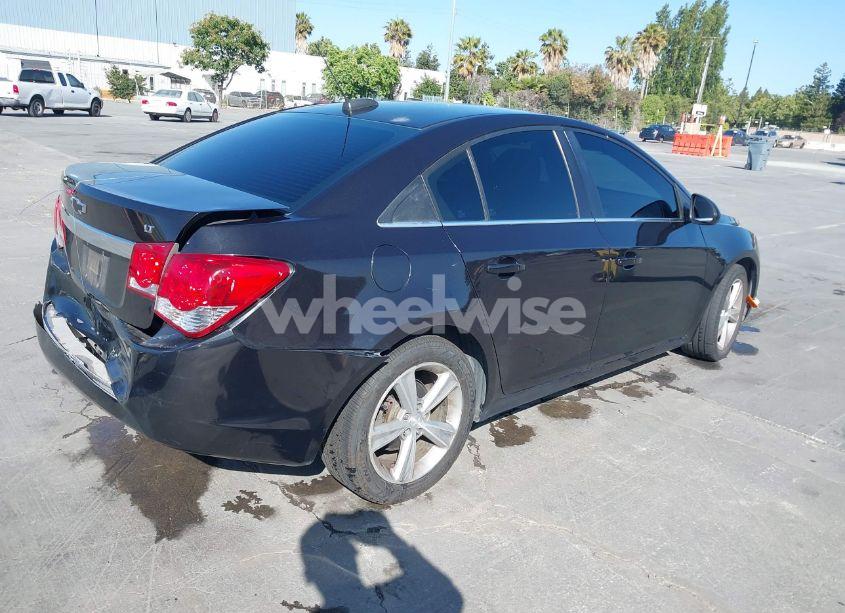 Photo 4 of 2015 Chevrolet Cruze 2LT AUTO (VIN 1G1PE5SB1F7297607)