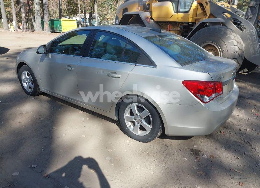 Photo 3 of 2016 Chevrolet Cruze LIMITED 1LT AUTO (VIN 1G1PE5SB1G7125210)