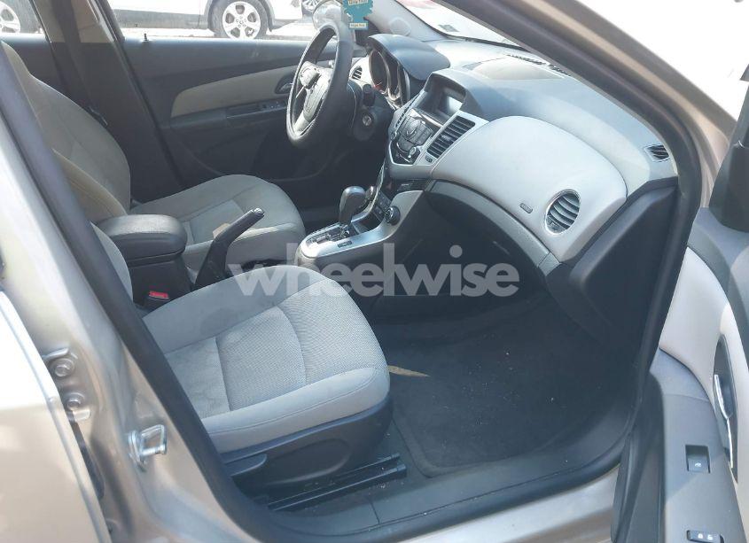 Photo 5 of 2016 Chevrolet Cruze LIMITED 1LT AUTO (VIN 1G1PE5SB1G7125210)