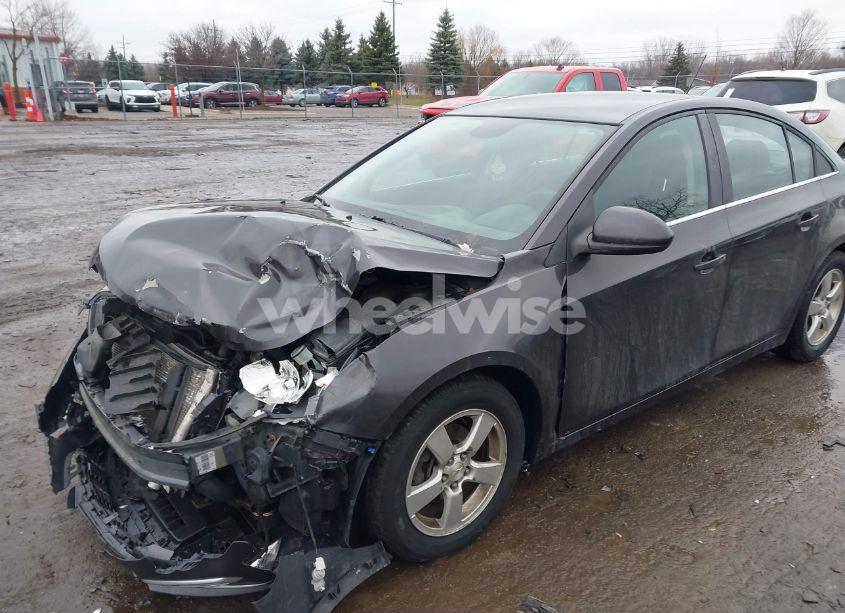 Photo 2 of 2016 Chevrolet Cruze LIMITED 1LT AUTO (VIN 1G1PE5SB1G7167506)