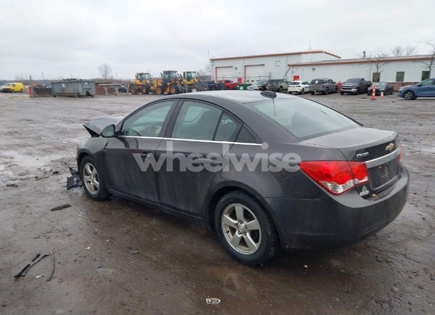 Photo 3 of 2016 Chevrolet Cruze LIMITED 1LT AUTO (VIN 1G1PE5SB1G7167506)