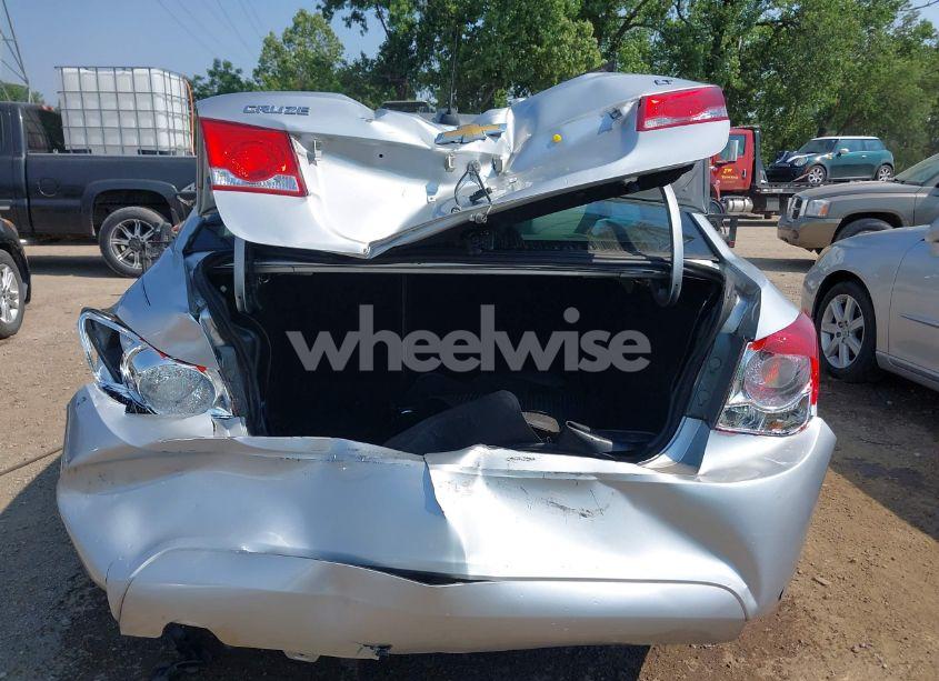 Photo 16 of 2016 Chevrolet Cruze LIMITED 1LT AUTO (VIN 1G1PE5SB1G7185472)