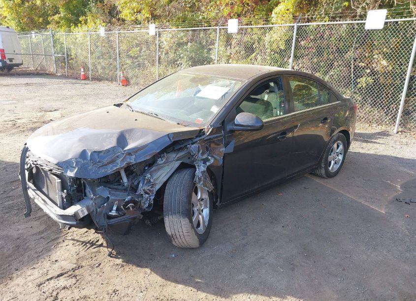 Photo 2 of 2016 Chevrolet Cruze LIMITED 1LT AUTO (VIN 1G1PE5SB1G7193331)