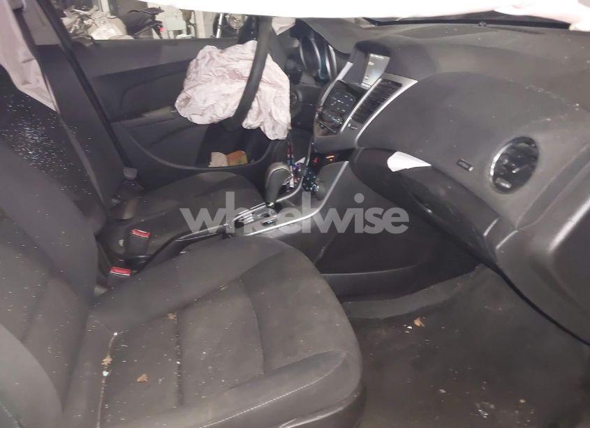 Photo 5 of 2016 Chevrolet Cruze LIMITED 1LT AUTO (VIN 1G1PE5SB1G7228367)