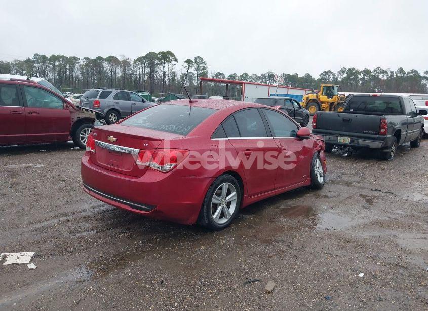 Photo 4 of 2013 Chevrolet Cruze (VIN 1G1PE5SB2D7176842)