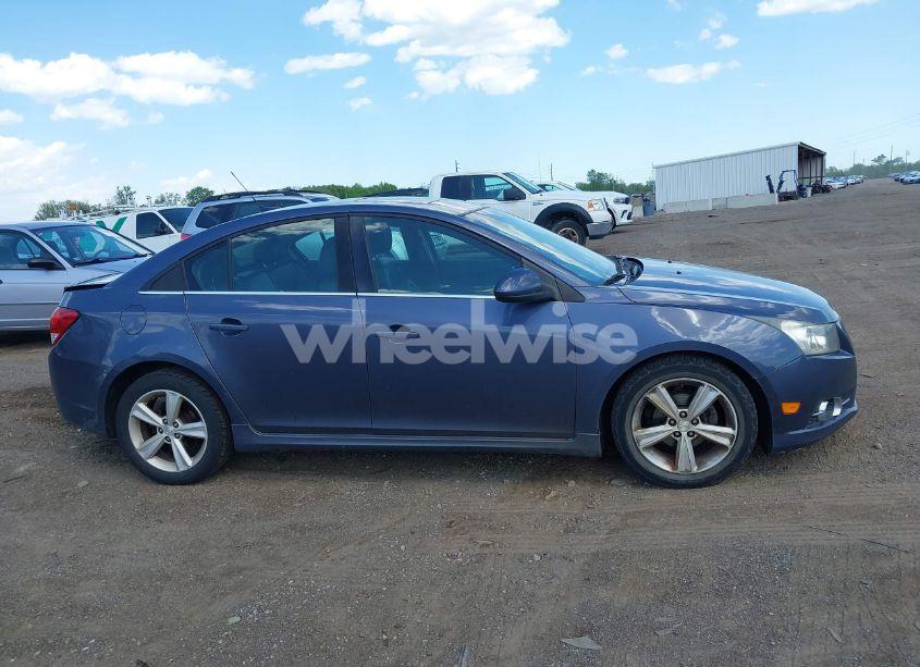 Photo 13 of 2013 Chevrolet Cruze 2LT AUTO (VIN 1G1PE5SB2D7201867)