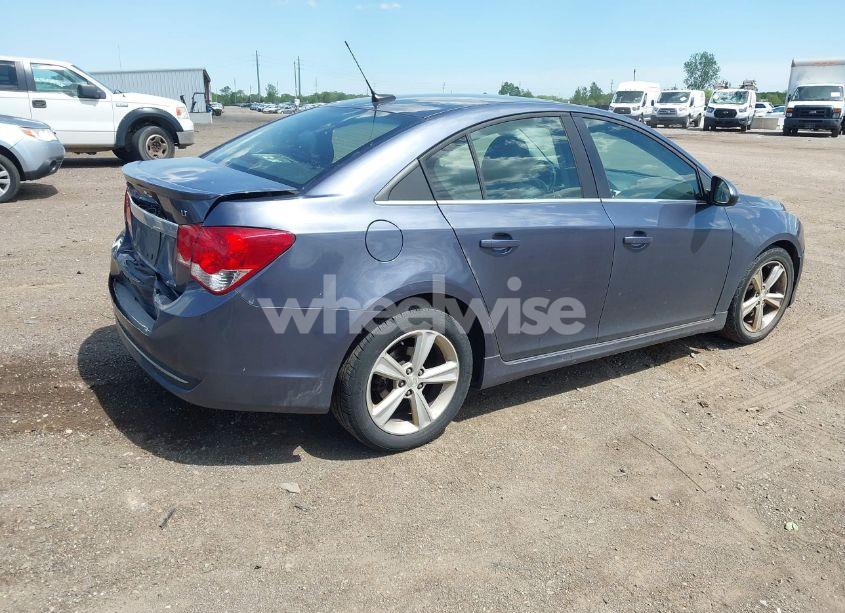 Photo 4 of 2013 Chevrolet Cruze 2LT AUTO (VIN 1G1PE5SB2D7201867)