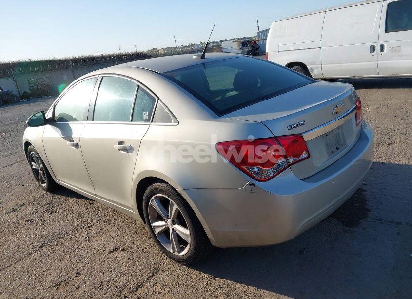 Photo 3 of 2013 Chevrolet Cruze 2LT AUTO (VIN 1G1PE5SB2D7294132)