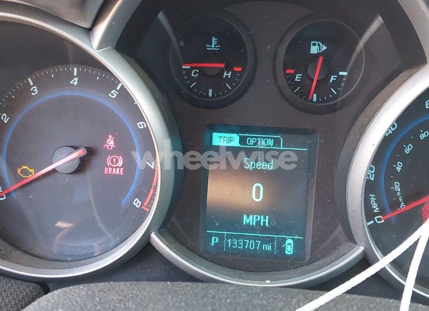 Photo 7 of 2013 Chevrolet Cruze 2LT AUTO (VIN 1G1PE5SB2D7294132)