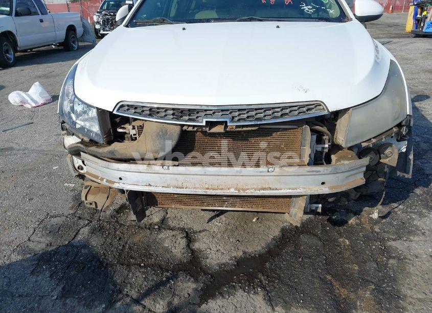 Photo 6 of 2014 Chevrolet Cruze 2LT AUTO (VIN 1G1PE5SB2E7113628)