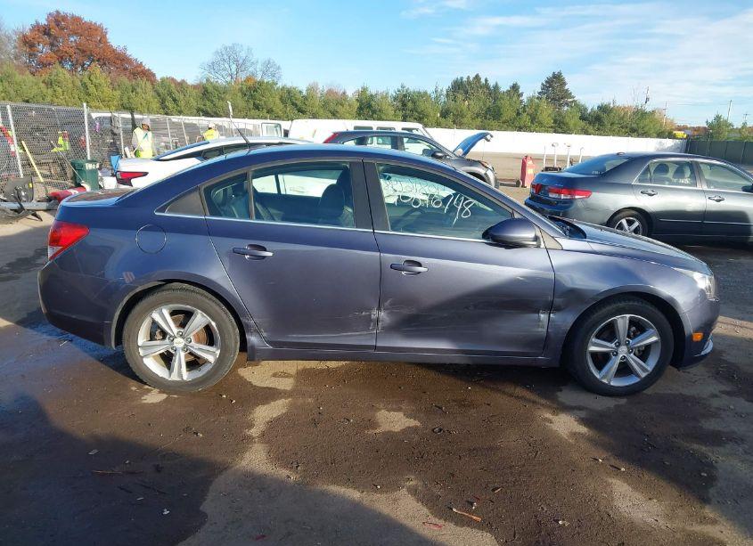 Photo 13 of 2014 Chevrolet Cruze 2LT AUTO (VIN 1G1PE5SB2E7225684)