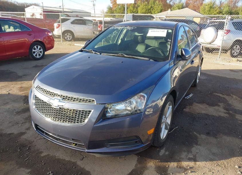 Photo 2 of 2014 Chevrolet Cruze 2LT AUTO (VIN 1G1PE5SB2E7225684)