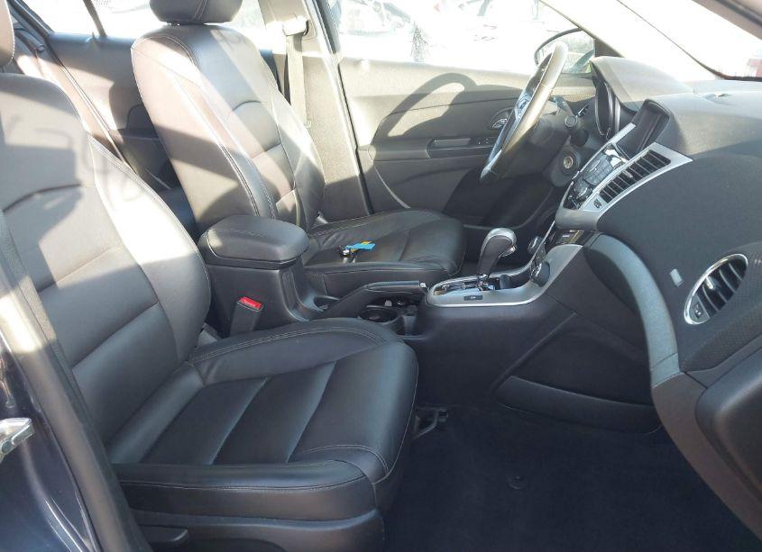 Photo 5 of 2014 Chevrolet Cruze 2LT AUTO (VIN 1G1PE5SB2E7225684)
