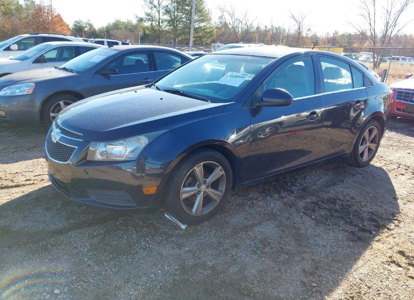 Photo 2 of 2014 Chevrolet Cruze 2LT AUTO (VIN 1G1PE5SB2E7252738)