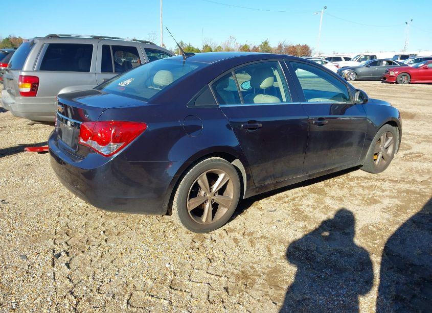 Photo 4 of 2014 Chevrolet Cruze 2LT AUTO (VIN 1G1PE5SB2E7252738)