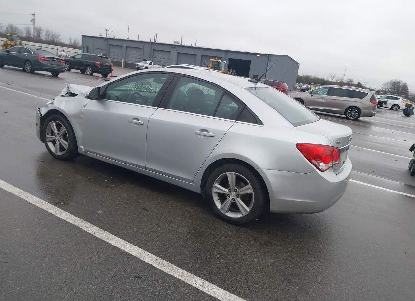 Photo 3 of 2014 Chevrolet Cruze 2LT AUTO (VIN 1G1PE5SB2E7330256)