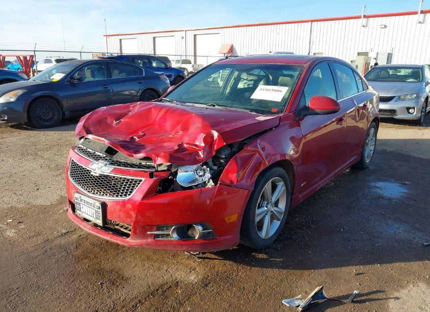 Photo 2 of 2014 Chevrolet Cruze 2LT AUTO (VIN 1G1PE5SB2E7331519)