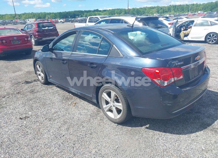 Photo 3 of 2014 Chevrolet Cruze 2LT AUTO (VIN 1G1PE5SB2E7332363)