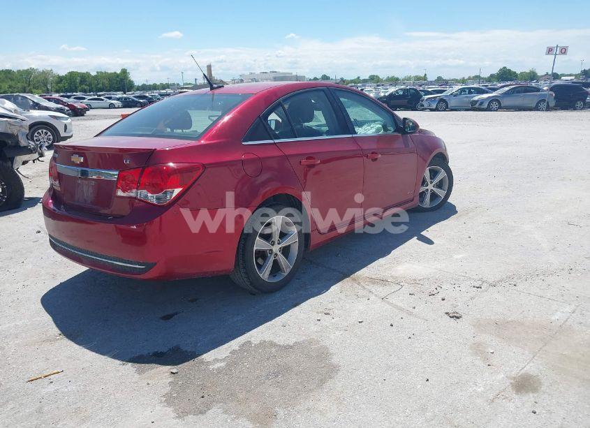 Photo 4 of 2014 Chevrolet Cruze 2LT AUTO (VIN 1G1PE5SB2E7402735)