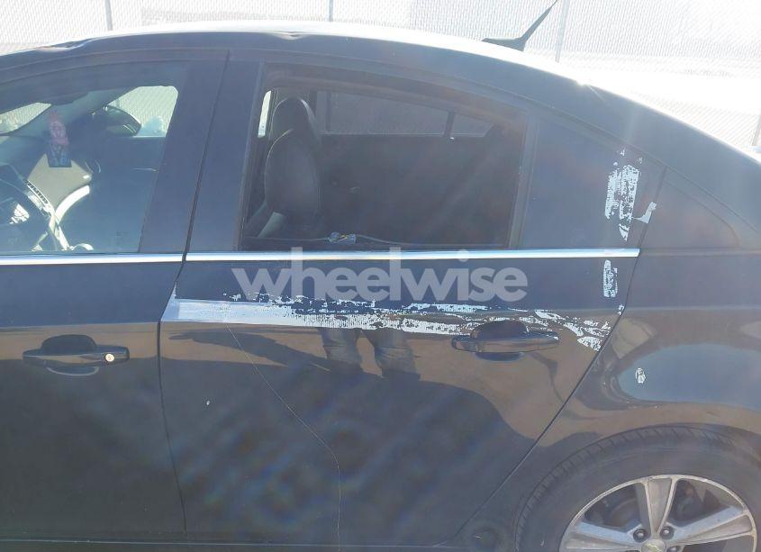 Photo 6 of 2014 Chevrolet Cruze 2LT AUTO (VIN 1G1PE5SB2E7405845)