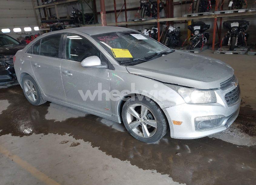 2015 Chevrolet Cruze 2LT AUTO (VIN 1G1PE5SB2F7105207) main photo