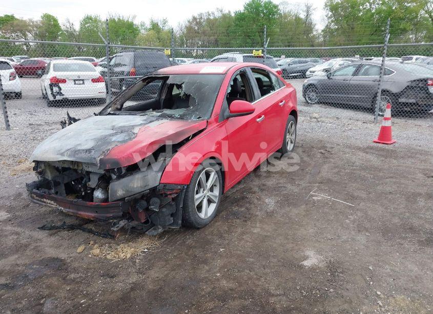 Photo 2 of 2015 Chevrolet Cruze 2LT AUTO (VIN 1G1PE5SB2F7157081)