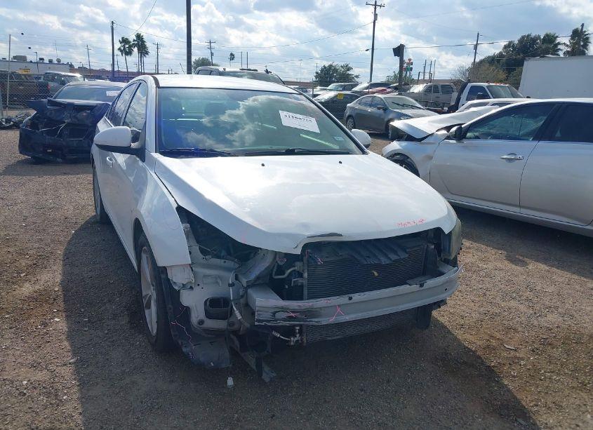 2015 Chevrolet Cruze 2LT AUTO (VIN 1G1PE5SB2F7166220) main photo