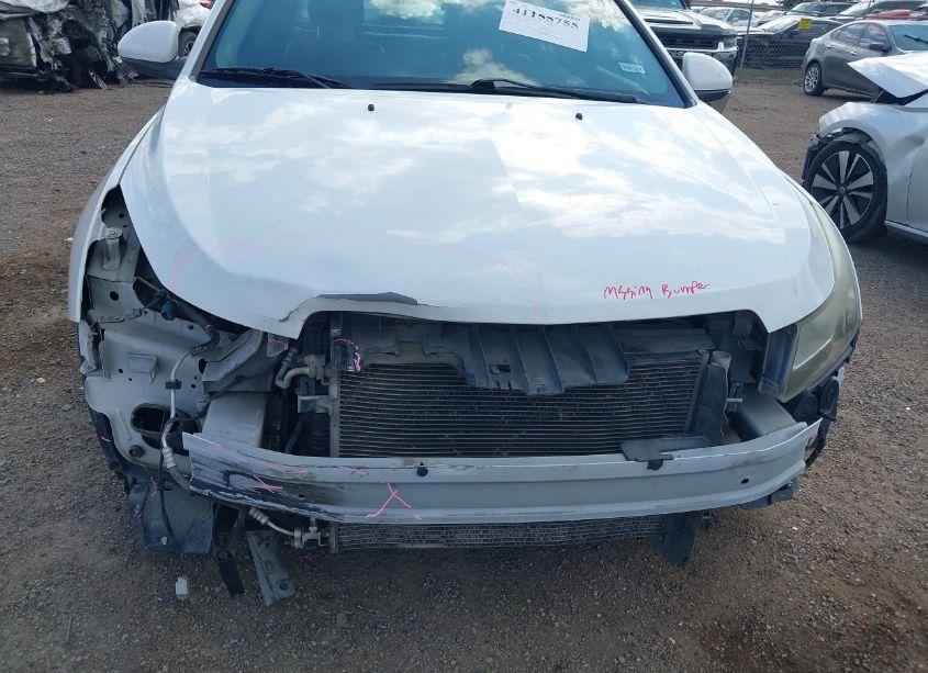 Photo 6 of 2015 Chevrolet Cruze 2LT AUTO (VIN 1G1PE5SB2F7166220)