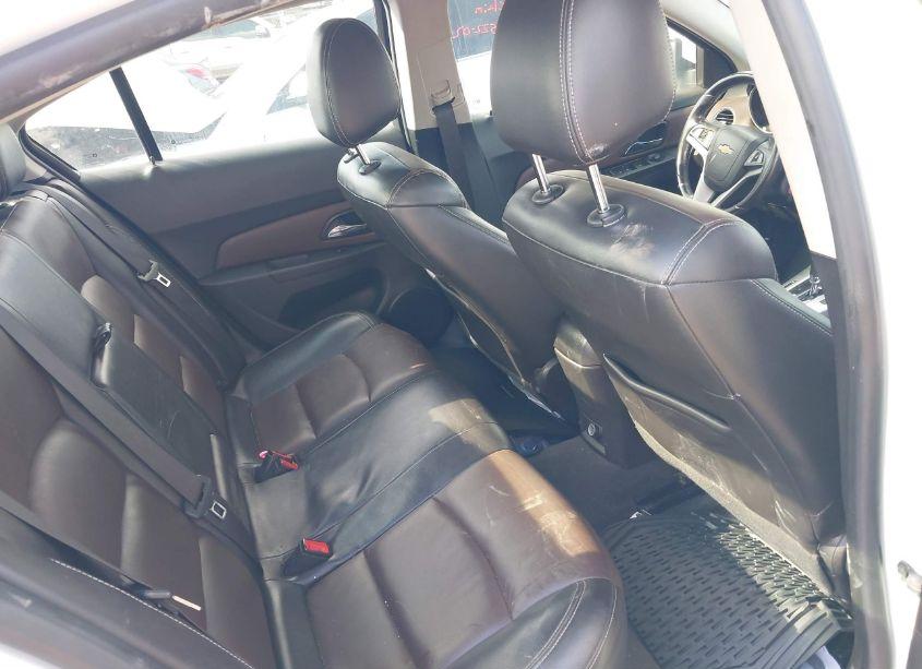 Photo 8 of 2015 Chevrolet Cruze 2LT AUTO (VIN 1G1PE5SB2F7166220)