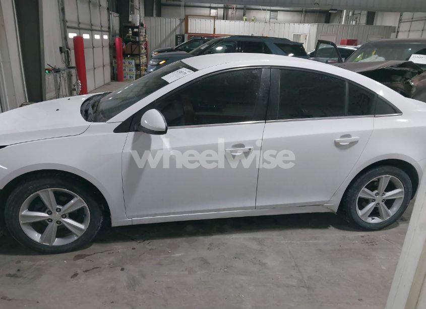 Photo 14 of 2015 Chevrolet Cruze 2LT AUTO (VIN 1G1PE5SB2F7178996)