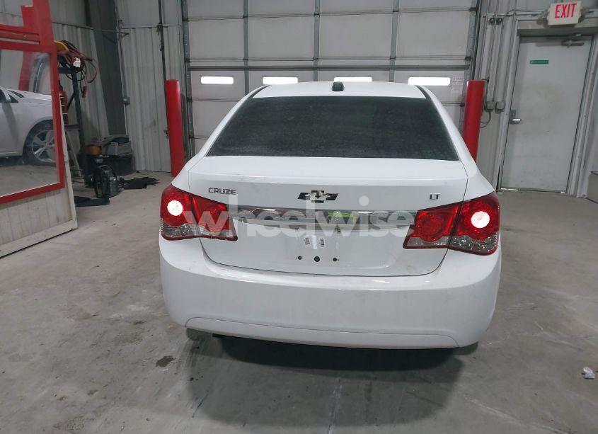 Photo 16 of 2015 Chevrolet Cruze 2LT AUTO (VIN 1G1PE5SB2F7178996)