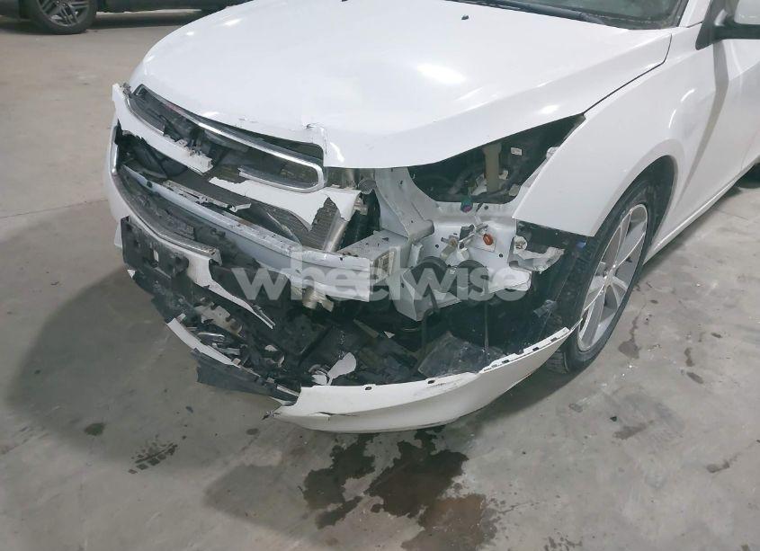 Photo 6 of 2015 Chevrolet Cruze 2LT AUTO (VIN 1G1PE5SB2F7178996)