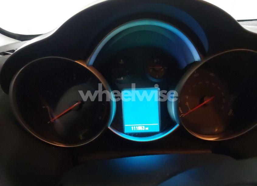 Photo 7 of 2015 Chevrolet Cruze 2LT AUTO (VIN 1G1PE5SB2F7178996)